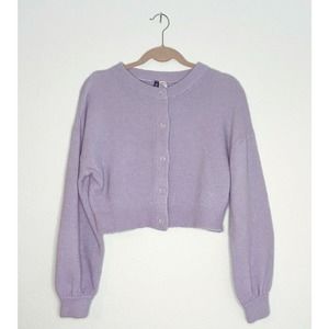 H&M DIVIDED Sweater Small Lavender Cropped Cardigan Buttoned Long Sleeved